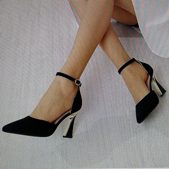 Shoes - Black Ankle Strap Heels Size 7.5 NWT